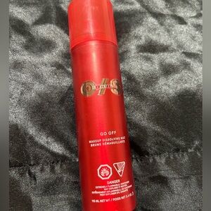 ONE/SIZE Bold Red Makeup Mist full size